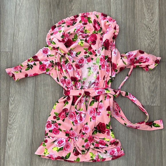Betsy Johnson Floral Robe - Picture 2 of 2